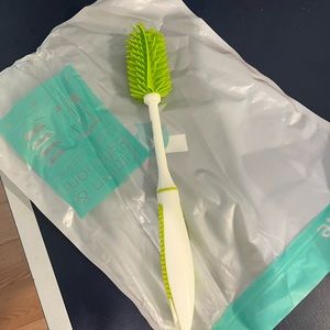 Rubber cleaning tool